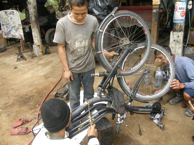 2010/2011 - A véo couché du Myanmar à la Russie et retour. Thaïlande