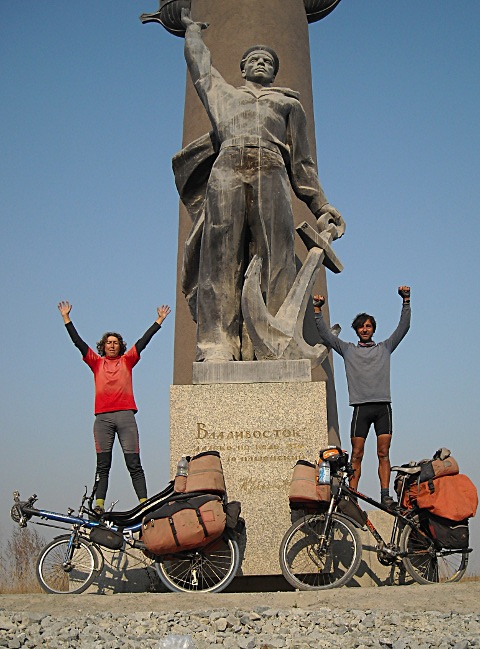 2010/2011 - A véo couché du Myanmar à la Russie et retour. Russie