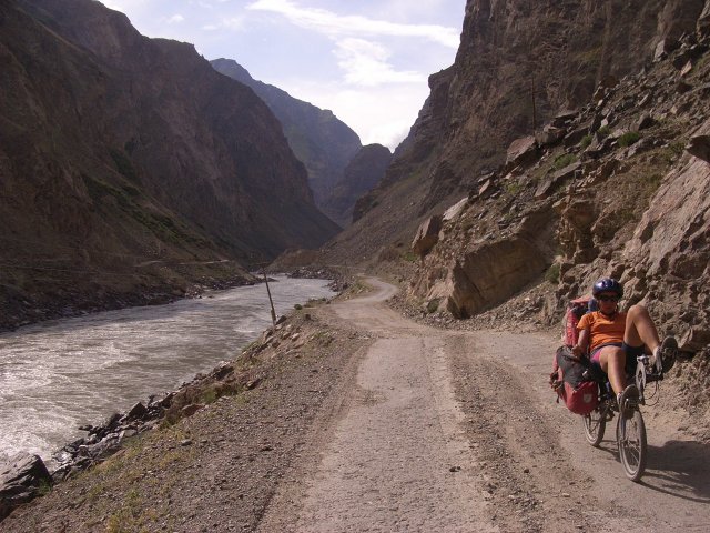 2009 - A vélo couché du Kazakhstan à l'Inde. Tadjikistan